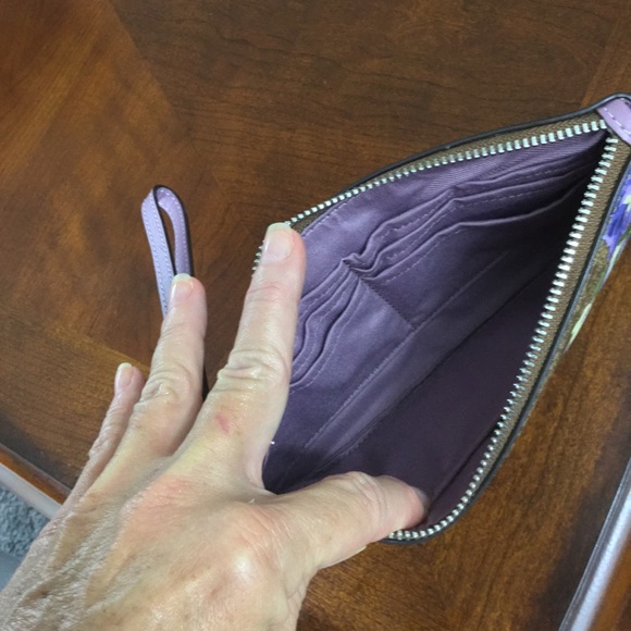 NWT💜Floral Coach Wristlet💜 - Picture 5 of 7